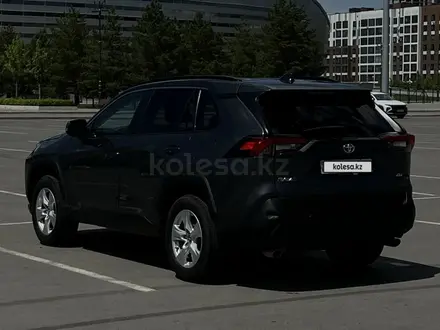 Toyota RAV4 2020 года за 12 500 000 тг. в Астана – фото 5