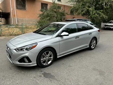 Hyundai Sonata 2019 года за 10 000 000 тг. в Шымкент