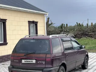 Mitsubishi Space Wagon, 1993