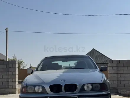 BMW 523 1997 года за 2 800 000 тг. в Шымкент – фото 4