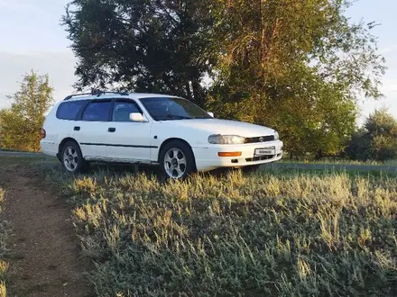 Toyota Camry 1994 года за 1 300 000 тг. в Уральск – фото 2