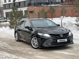 Toyota Camry 2018 годаүшін14 100 000 тг. в Астана