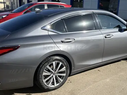 Lexus ES 250 2020 года за 22 222 222 тг. в Астана – фото 4