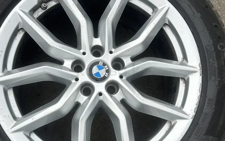 BMW X5 диски с резиной R19 за 300 000 тг. в Алматы