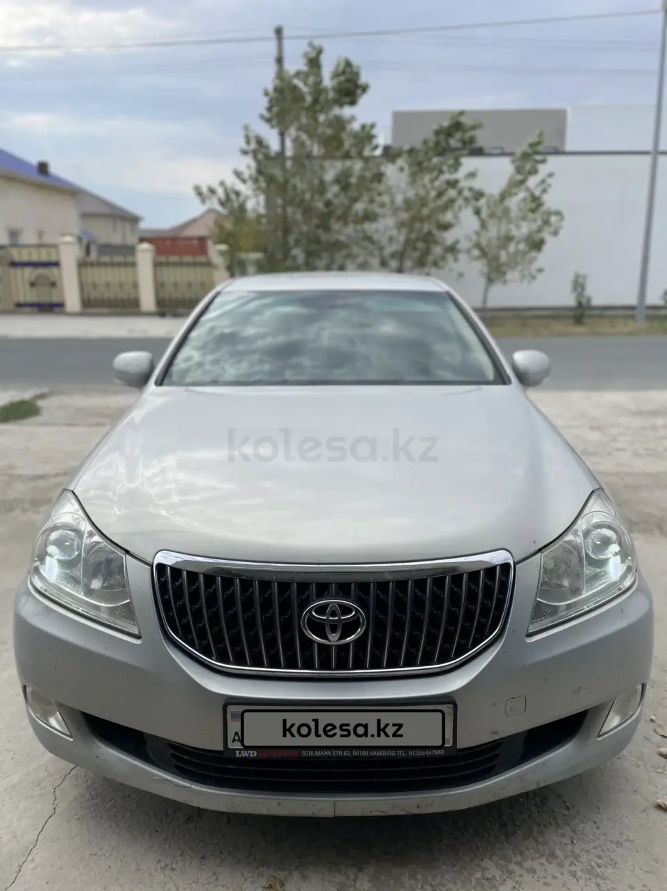 Toyota Crown Majesta, 2010