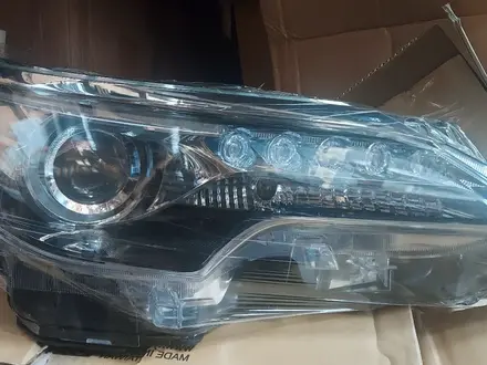Новые передние LED фары (дубликат TYC) на Toyota Fortuner за 220 000 тг. в Алматы – фото 2