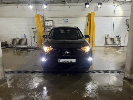 Toyota RAV4 2018 года за 11 800 000 тг. в Астана – фото 9