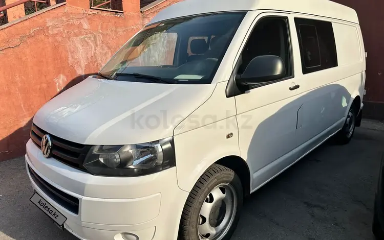 Volkswagen Transporter 2014 года за 12 200 000 тг. в Алматы