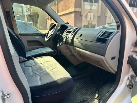 Volkswagen Transporter 2014 года за 12 200 000 тг. в Алматы – фото 5