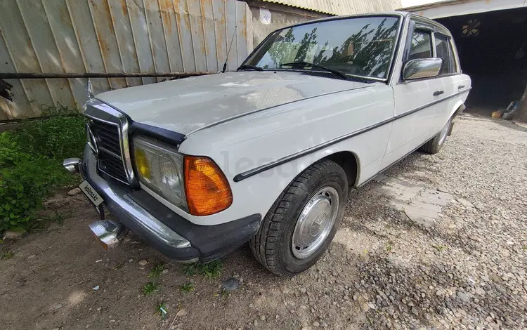 Mercedes-Benz E 240 1982 года за 1 200 000 тг. в Тараз