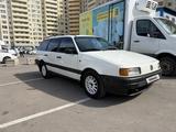 Volkswagen Passat 1990 года за 1 350 000 тг. в Астана