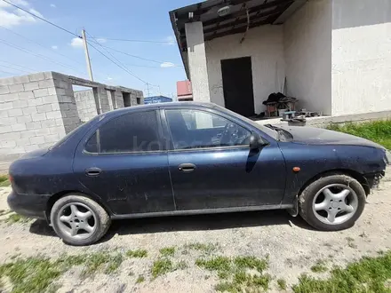 Hyundai Lantra 1997 года за 700 000 тг. в Отеген-Батыр – фото 4