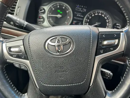Toyota Land Cruiser 2016 года за 35 500 000 тг. в Караганда