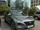 Hyundai Santa Fe 2019 года за 12 500 000 тг. в Алматы