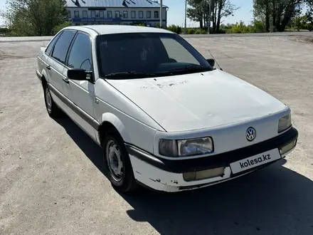 Volkswagen Passat 1990 года за 850 000 тг. в Уральск – фото 3