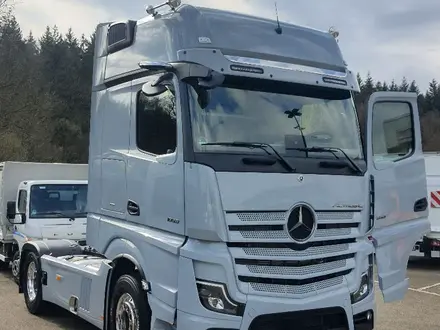 Mercedes-Benz  Actros 2024 года за 75 000 000 тг. в Астана – фото 11