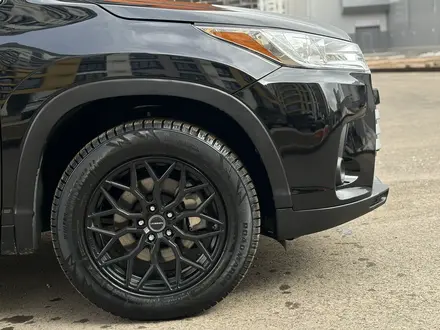 Toyota Highlander 2018 года за 15 999 999 тг. в Астана – фото 7