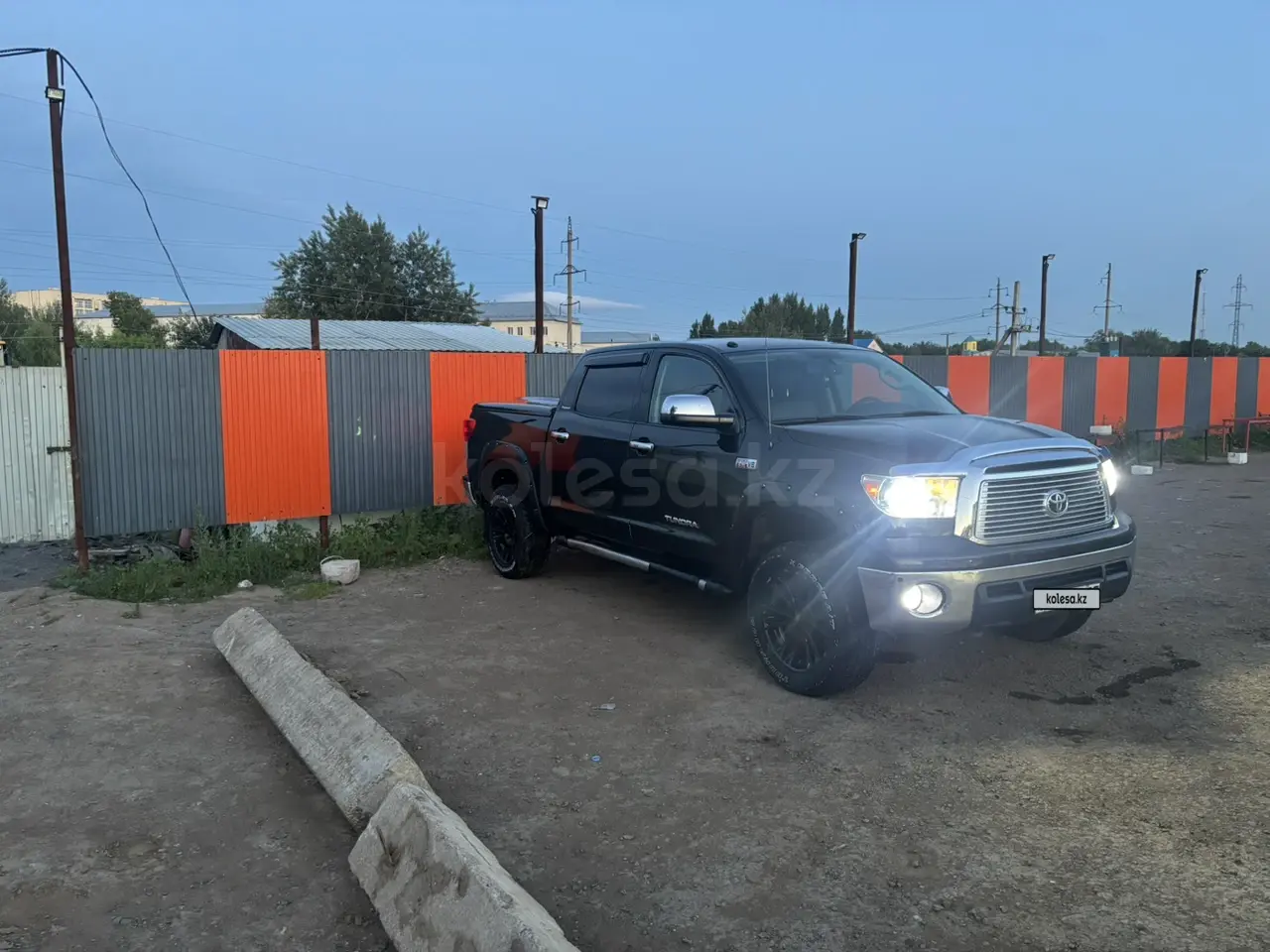 Toyota Tundra, 2010