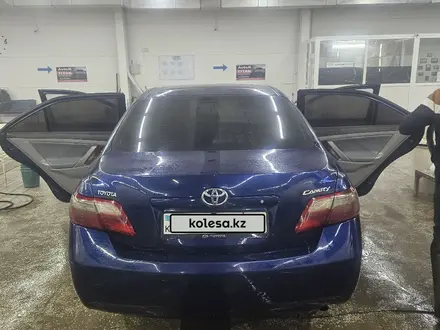Toyota Camry 2006 года за 4 300 000 тг. в Петропавловск – фото 2