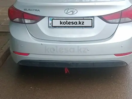 Hyundai Elantra 2014 года за 6 000 000 тг. в Астана – фото 2