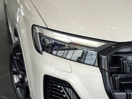 Audi Q7 55 TFSI 2026 года за 54 050 000 тг. в Алматы – фото 9