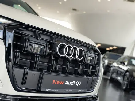 Audi Q7 55 TFSI 2026 года за 54 050 000 тг. в Алматы – фото 10