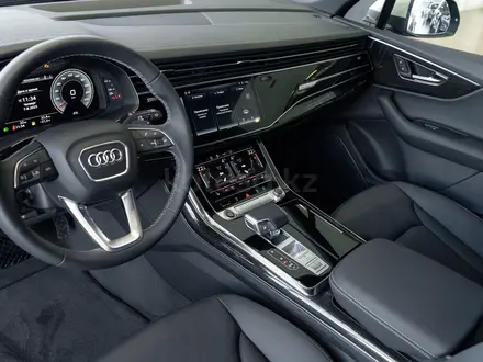 Audi Q7 55 TFSI 2026 года за 54 050 000 тг. в Алматы – фото 37