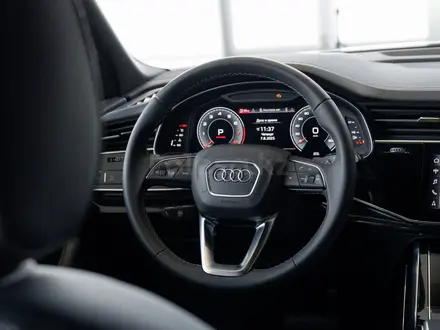 Audi Q7 55 TFSI 2026 года за 54 050 000 тг. в Алматы – фото 17