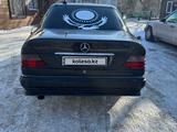 Mercedes-Benz E 300 1994 года за 1 200 000 тг. в Караганда – фото 2