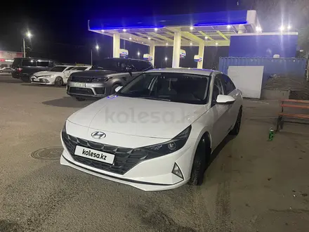 Hyundai Elantra 2022 года за 9 200 000 тг. в Алматы