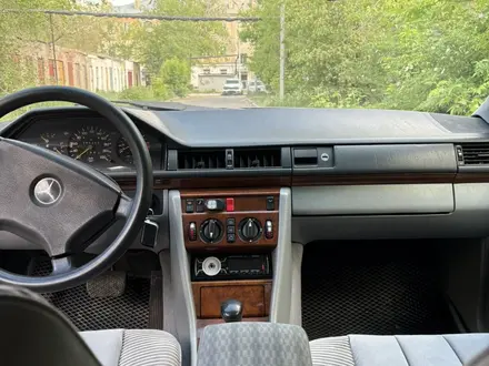 Mercedes-Benz E 230 1992 года за 1 500 000 тг. в Караганда – фото 10