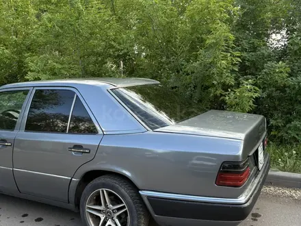 Mercedes-Benz E 230 1992 года за 1 500 000 тг. в Караганда – фото 13