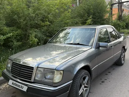 Mercedes-Benz E 230 1992 года за 1 500 000 тг. в Караганда – фото 14