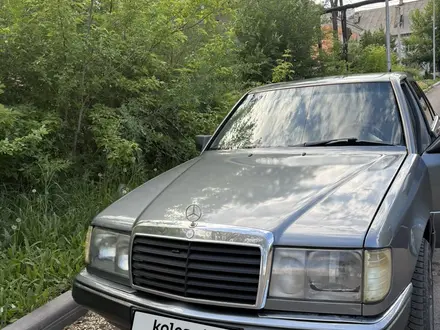 Mercedes-Benz E 230 1992 года за 1 500 000 тг. в Караганда – фото 4