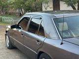 Mercedes-Benz E 230 1992 года за 1 000 000 тг. в Алматы