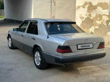 Mercedes-Benz E 200 1994 года за 2 000 000 тг. в Темиртау – фото 3