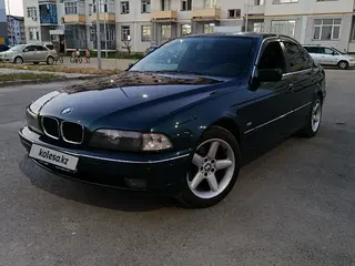 BMW 528