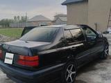 Volkswagen Vento 1993 года за 1 300 000 тг. в Шымкент – фото 3