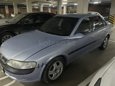 Opel Vectra 1997 года за 1 600 000 тг. в Астана – фото 2