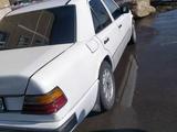 Mercedes-Benz E 200 1991 года за 1 200 000 тг. в Караганда – фото 3