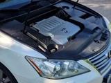 Lexus ES 350 2011 года за 9 000 000 тг. в Семей – фото 3