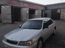 Nissan Bluebird, 1996