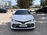 Toyota Camry 2018 года за 14 700 000 тг. в Алматы – фото 2