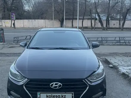 Hyundai Solaris 2018 года за 5 000 000 тг. в Алматы – фото 4