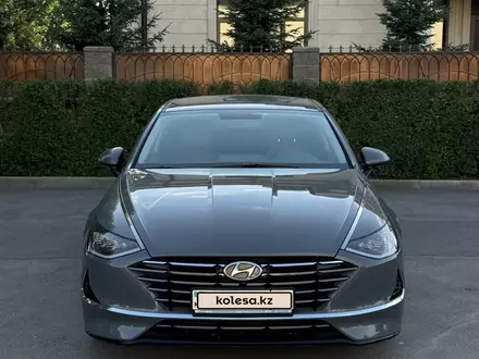 Hyundai Sonata 2022 года за 10 800 000 тг. в Астана