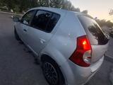 Renault Sandero 2013 годаүшін1 400 000 тг. в Астана – фото 4