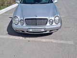 Mercedes-Benz CLK 200 1999 годаfor3 400 000 тг. в Караганда – фото 4
