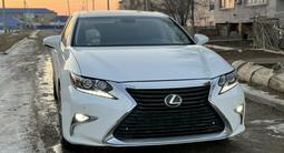 Lexus ES 300h 2014 годаfor8 800 000 тг. в Атырау – фото 2