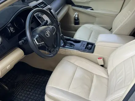 Toyota Camry 2015 года за 7 100 000 тг. в Актау – фото 8