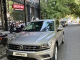 Volkswagen Tiguan 2018 года за 9 000 000 тг. в Шымкент